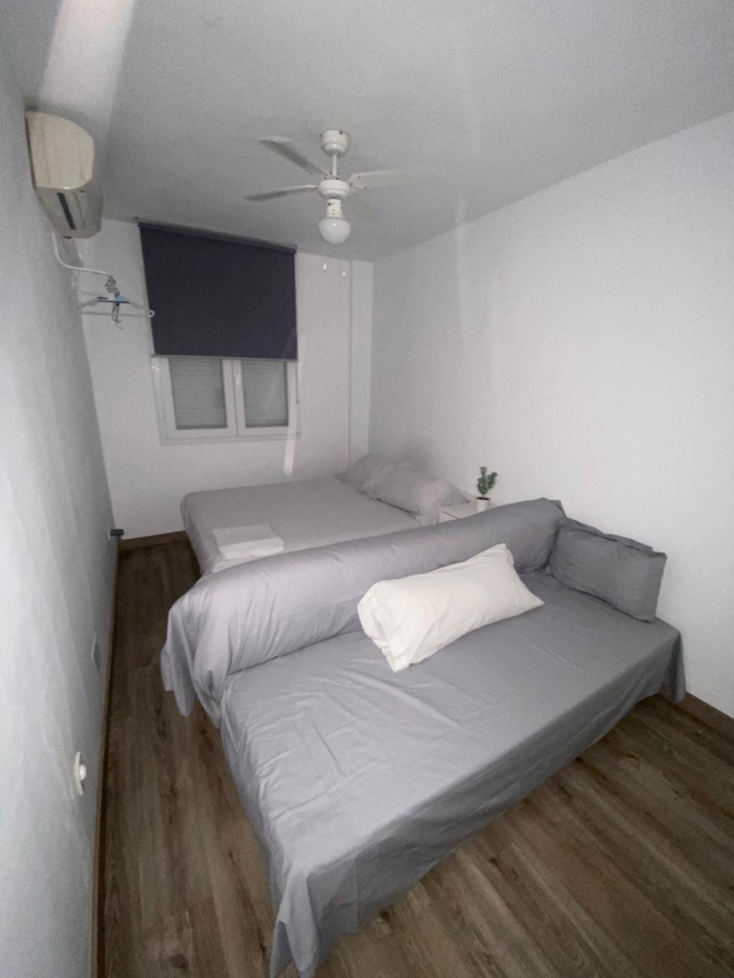 Piso Vacaciones En Familia O Amigos Apartment Malaga Room photo