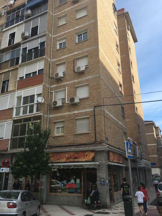 Piso Vacaciones En Familia O Amigos Apartment Malaga Exterior photo