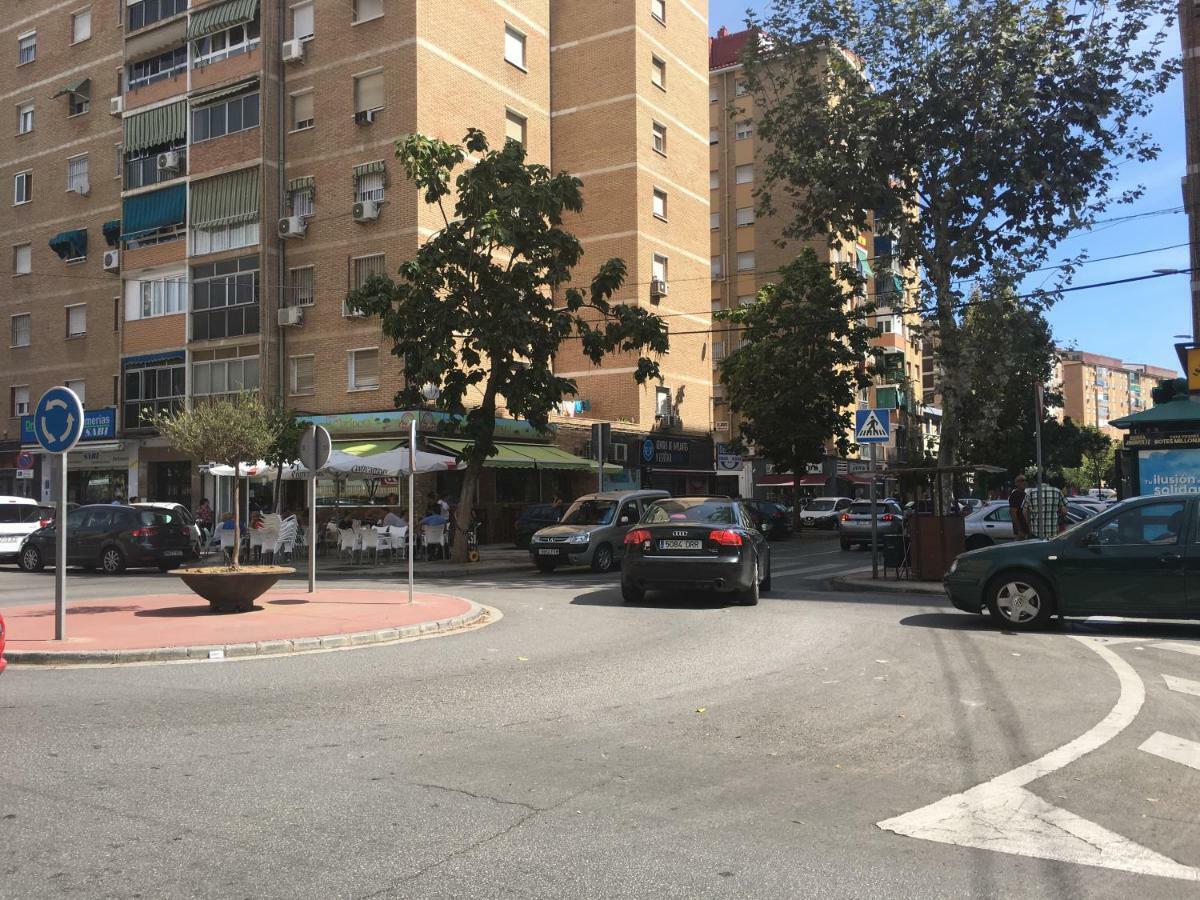 Piso Vacaciones En Familia O Amigos Apartment Malaga Exterior photo